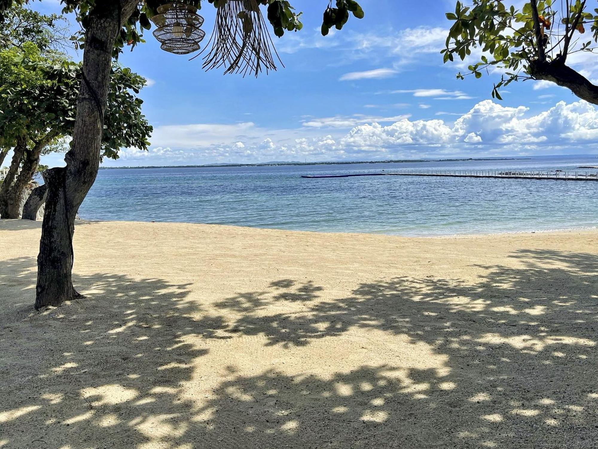 Dominiks Stylish Resort Gem Ocean View Pool Queen Bed At Tambuli 8 Floor Fast Wifi Lapu-Lapu City Buitenkant foto