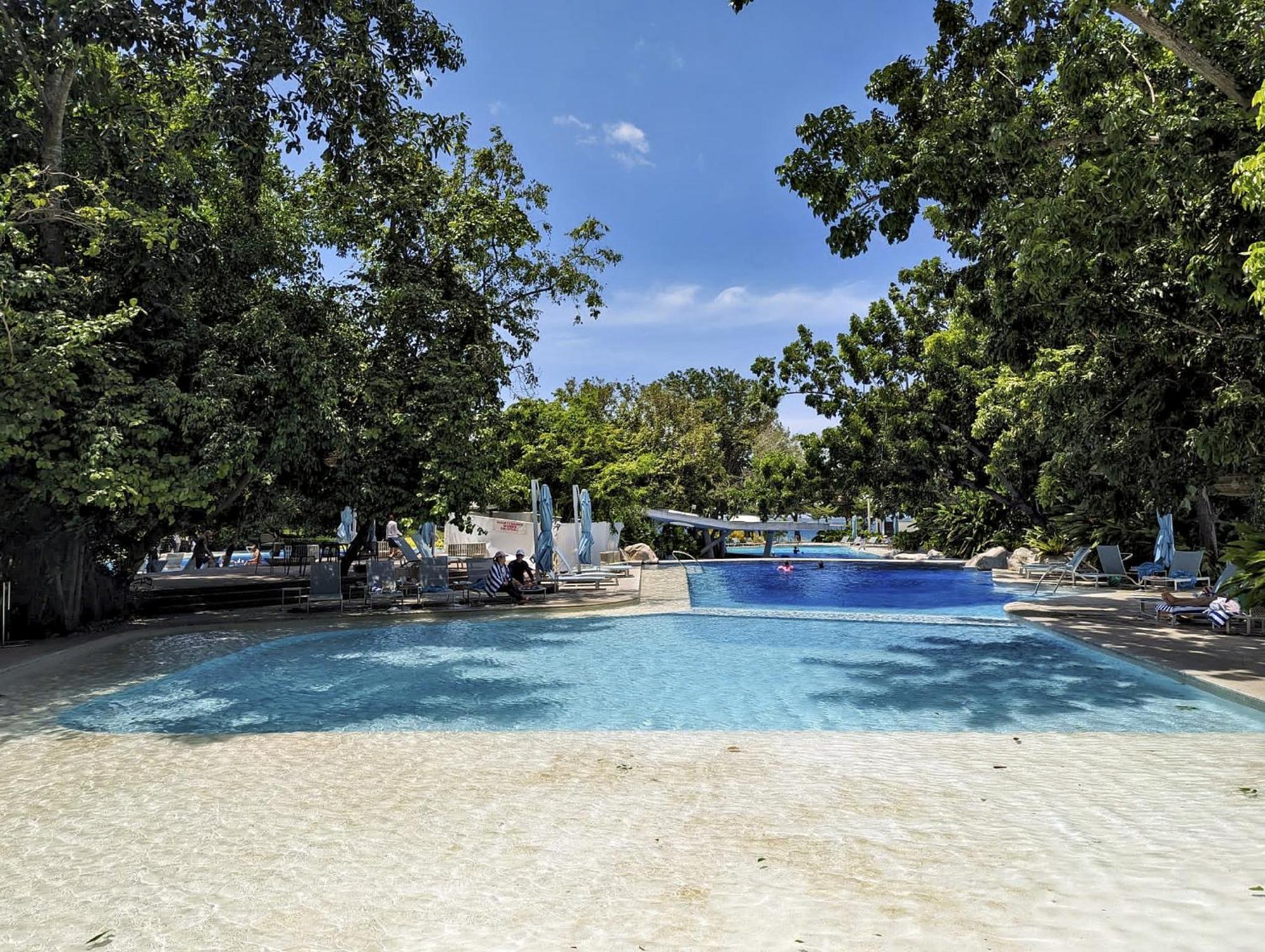 Dominiks Stylish Resort Gem Ocean View Pool Queen Bed At Tambuli 8 Floor Fast Wifi Lapu-Lapu City Buitenkant foto
